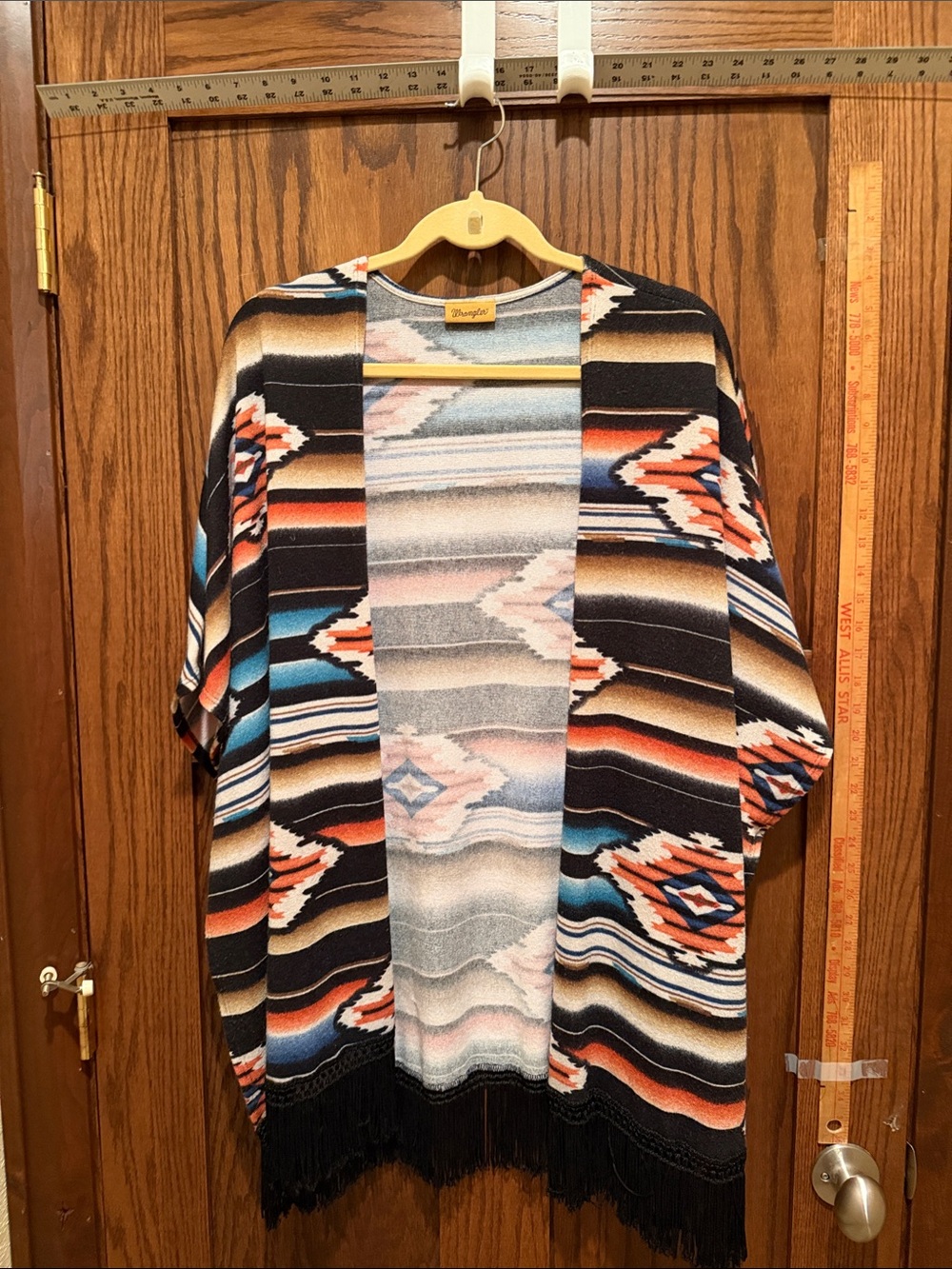 Wrangler Cream and Light Blue Southwestern Knit Top